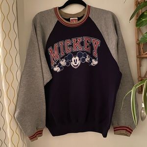 Vintage Mickey sweatshirt 💫